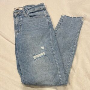 Levi’s Sz 27 Women's Light Blue Distressed Jeans
